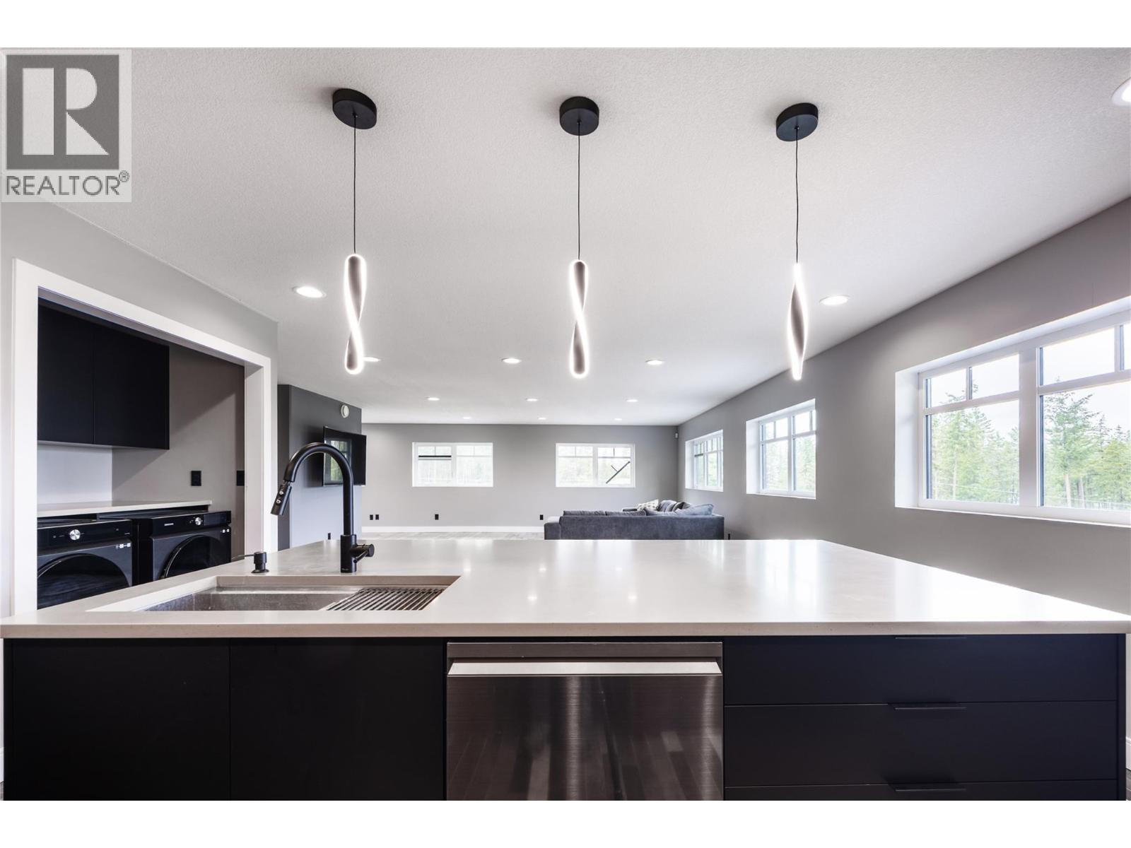 4430 June Springs Road, Kelowna, British Columbia  V1W 4C8 - Photo 77 - 10390446