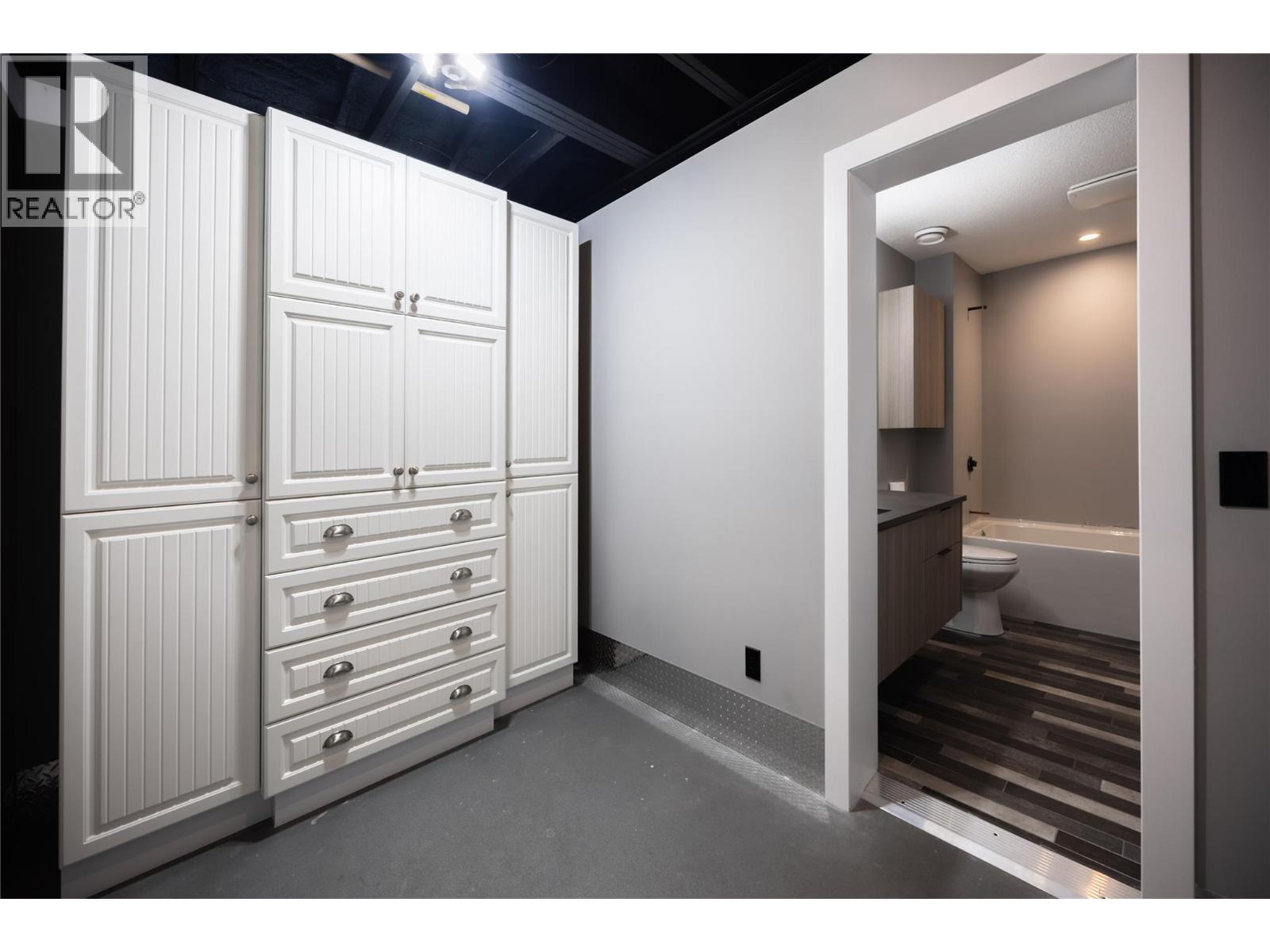 4430 June Springs Road, Kelowna, British Columbia  V1W 4C8 - Photo 81 - 10390446