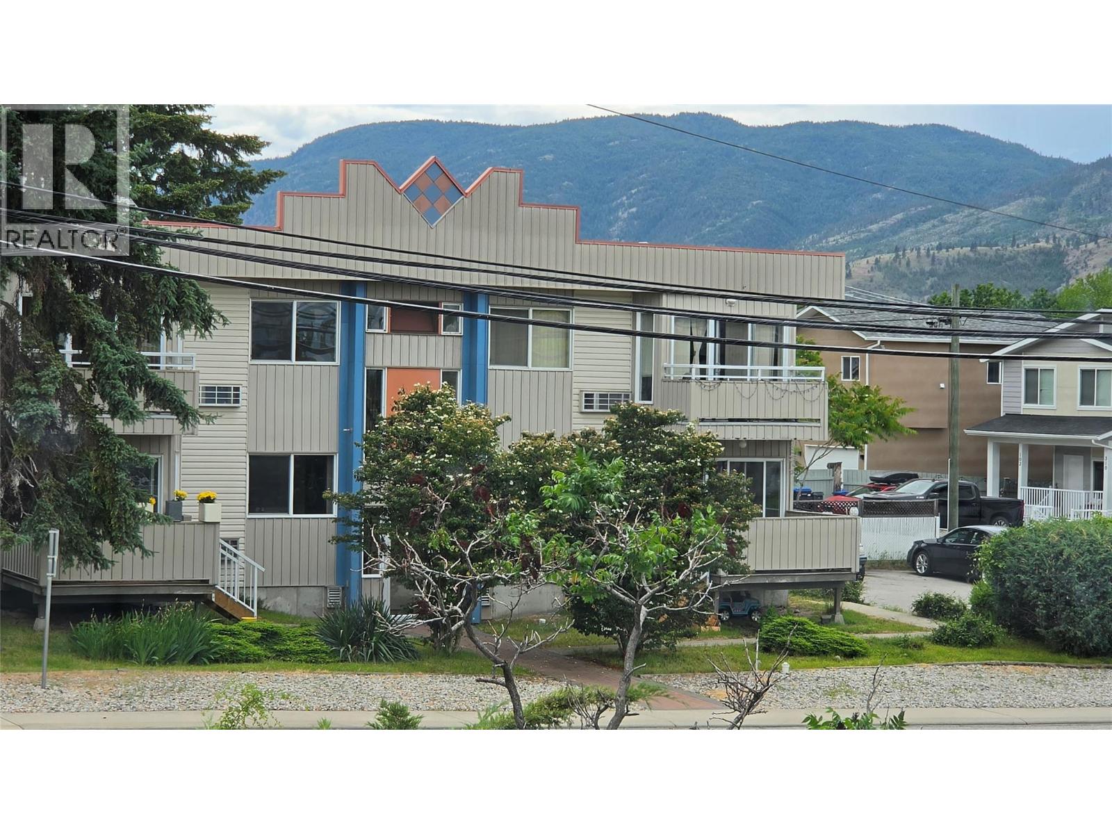 307 Norton Street, Penticton, British Columbia  V2A 4H9 - Photo 1 - 10391368