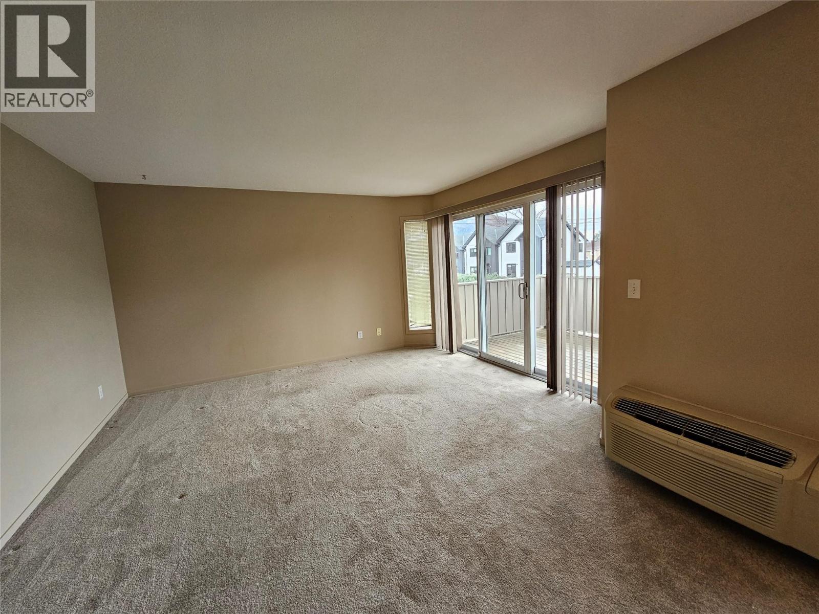 307 Norton Street, Penticton, British Columbia  V2A 4H9 - Photo 3 - 10391368