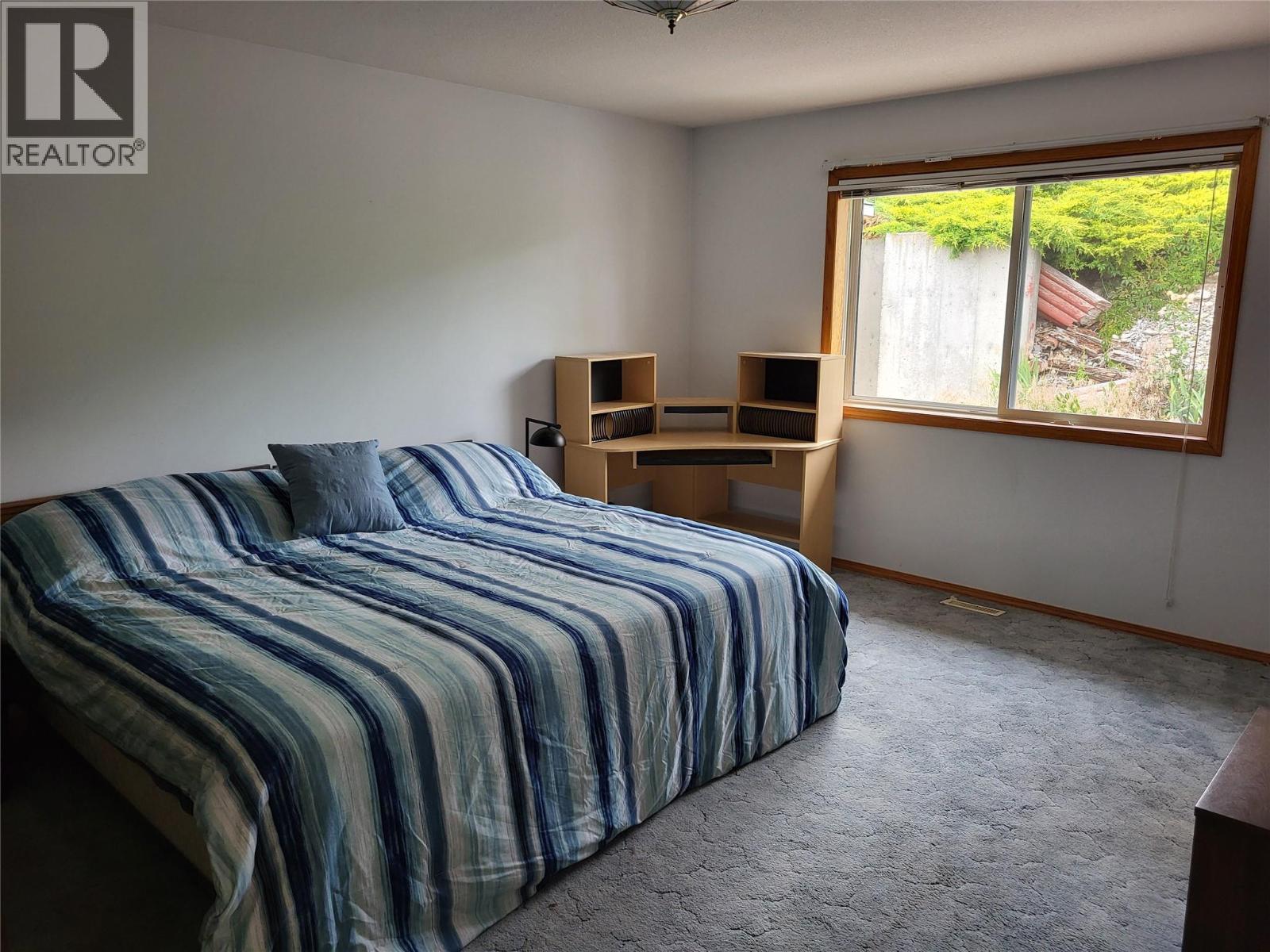 6184 Saint Martin Place, Oliver, British Columbia  V0H 1T0 - Photo 7 - 10391370