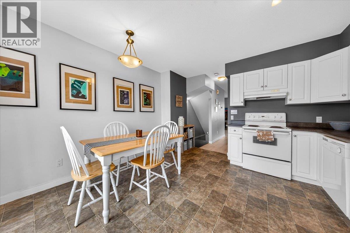 200 Black Forest Trail Unit# 702, Invermere, British Columbia  V0A 1K7 - Photo 4 - 10390820