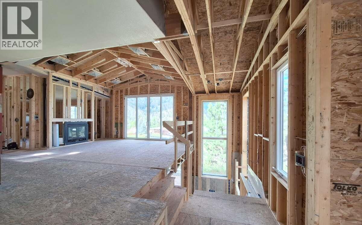 7614 Mccallum View Drive, Grand Forks, British Columbia  V0H 1H2 - Photo 10 - 10391375