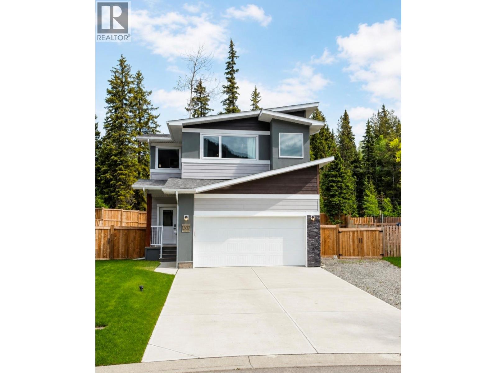 1307 Cherrywood Boulevard, sparwood, British Columbia