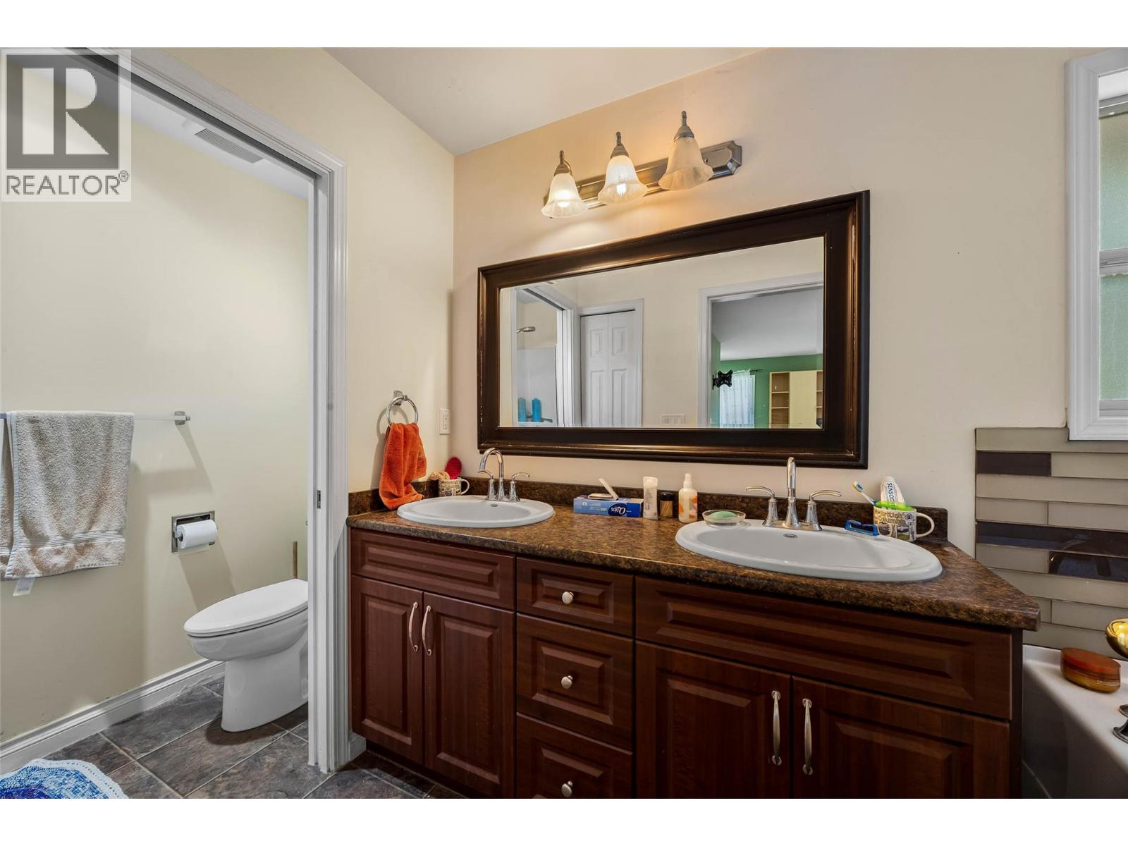 1848 Paul Lake Road, Kamloops, British Columbia  V2H 1N8 - Photo 17 - 10390632