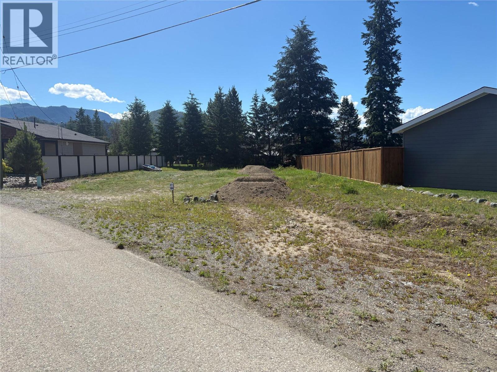 444 CLARY Road, barriere, British Columbia