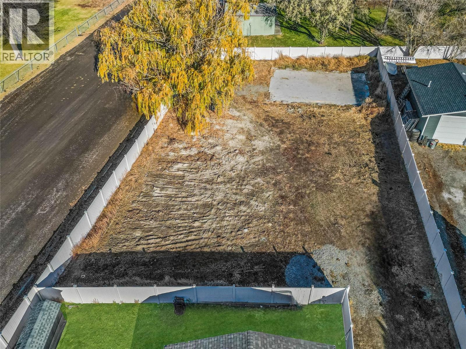 5764 Todd Hill Crescent, Kamloops, British Columbia  V2C 4X8 - Photo 10 - 10391342