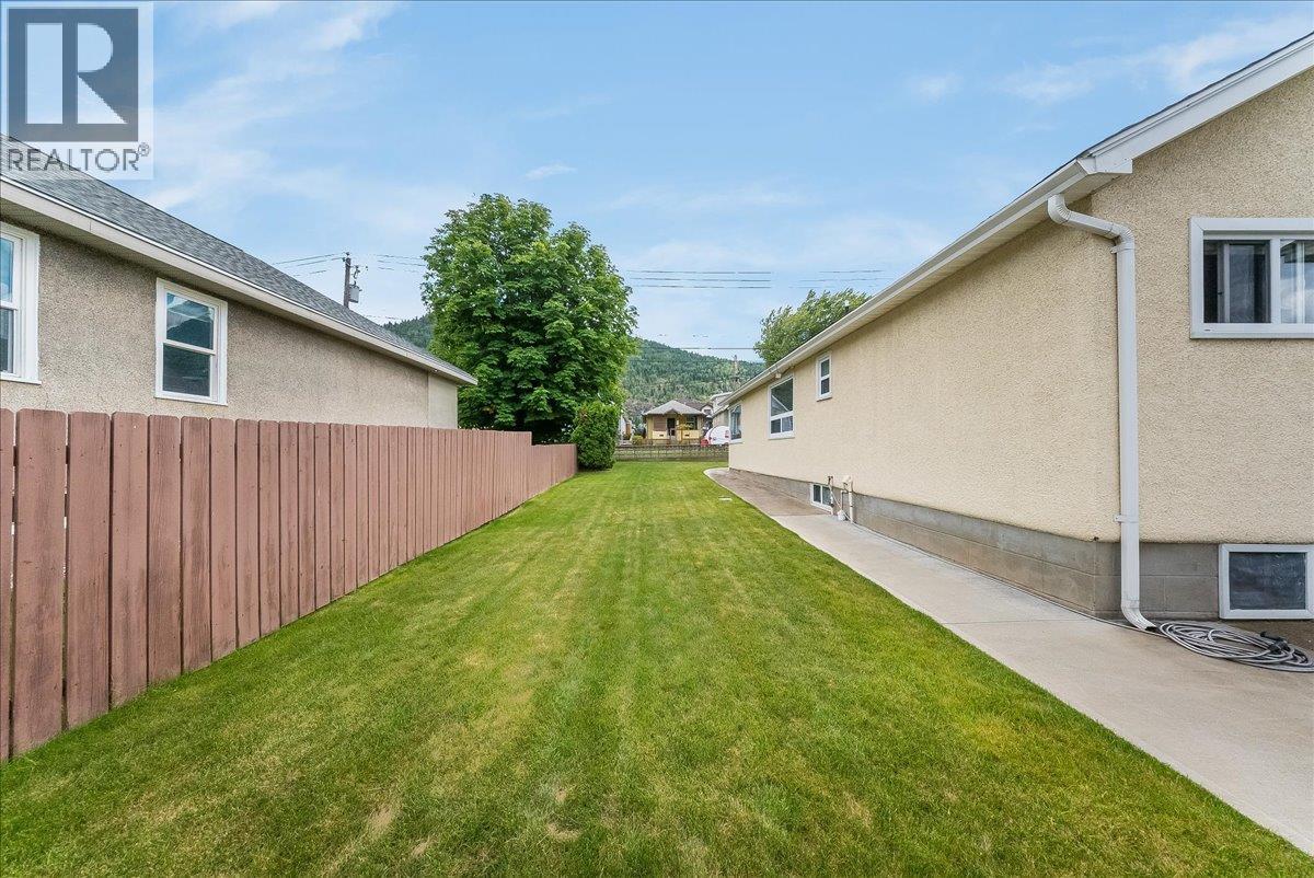 1817 Fourth Avenue, Trail, British Columbia  V1R 1T2 - Photo 31 - 10391228