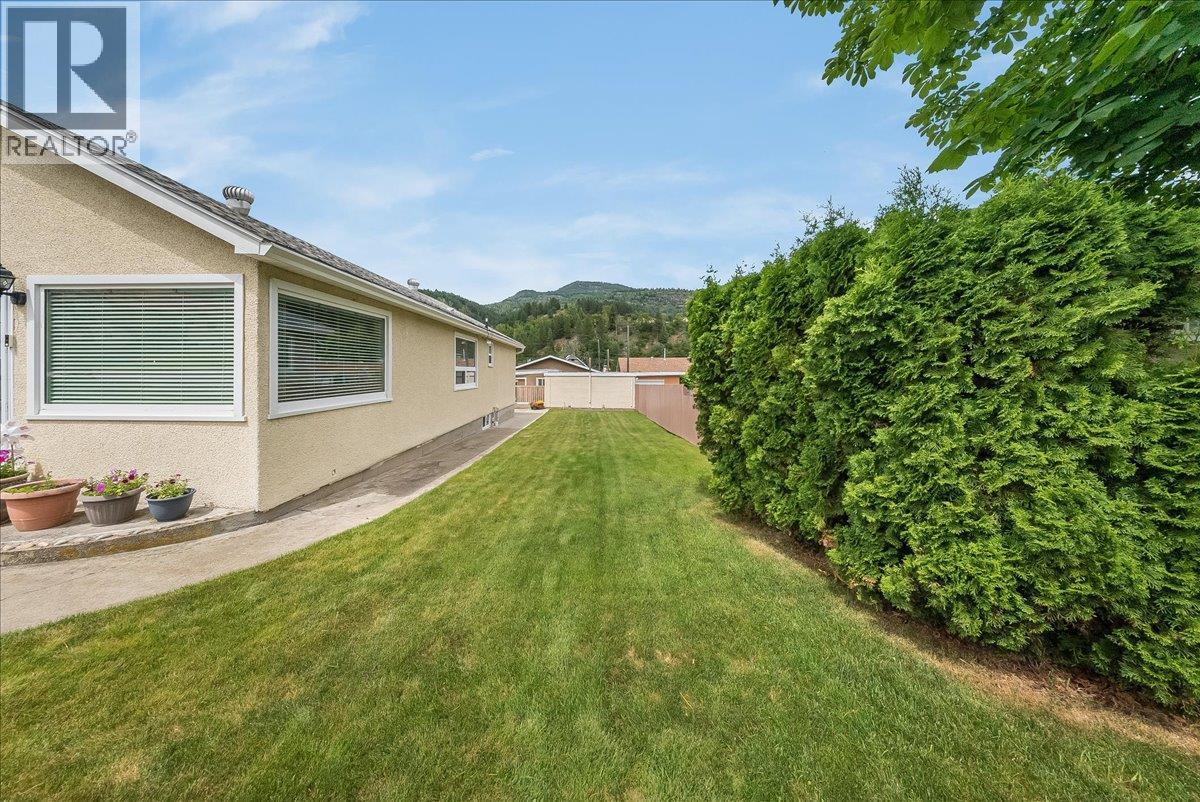 1817 Fourth Avenue, Trail, British Columbia  V1R 1T2 - Photo 32 - 10391228