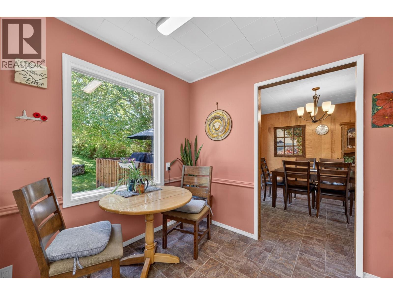 2460 23 Street Ne, Salmon Arm, British Columbia  V1E 3Y4 - Photo 14 - 10391388