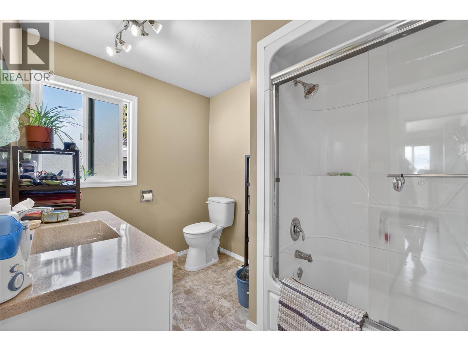 2460 23 Street Ne, Salmon Arm, British Columbia  V1E 3Y4 - Photo 27 - 10391388