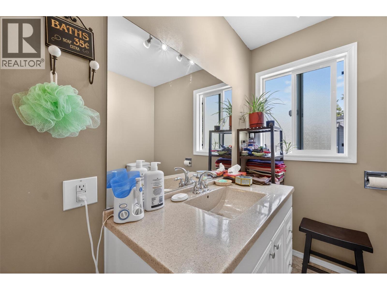 2460 23 Street Ne, Salmon Arm, British Columbia  V1E 3Y4 - Photo 28 - 10391388