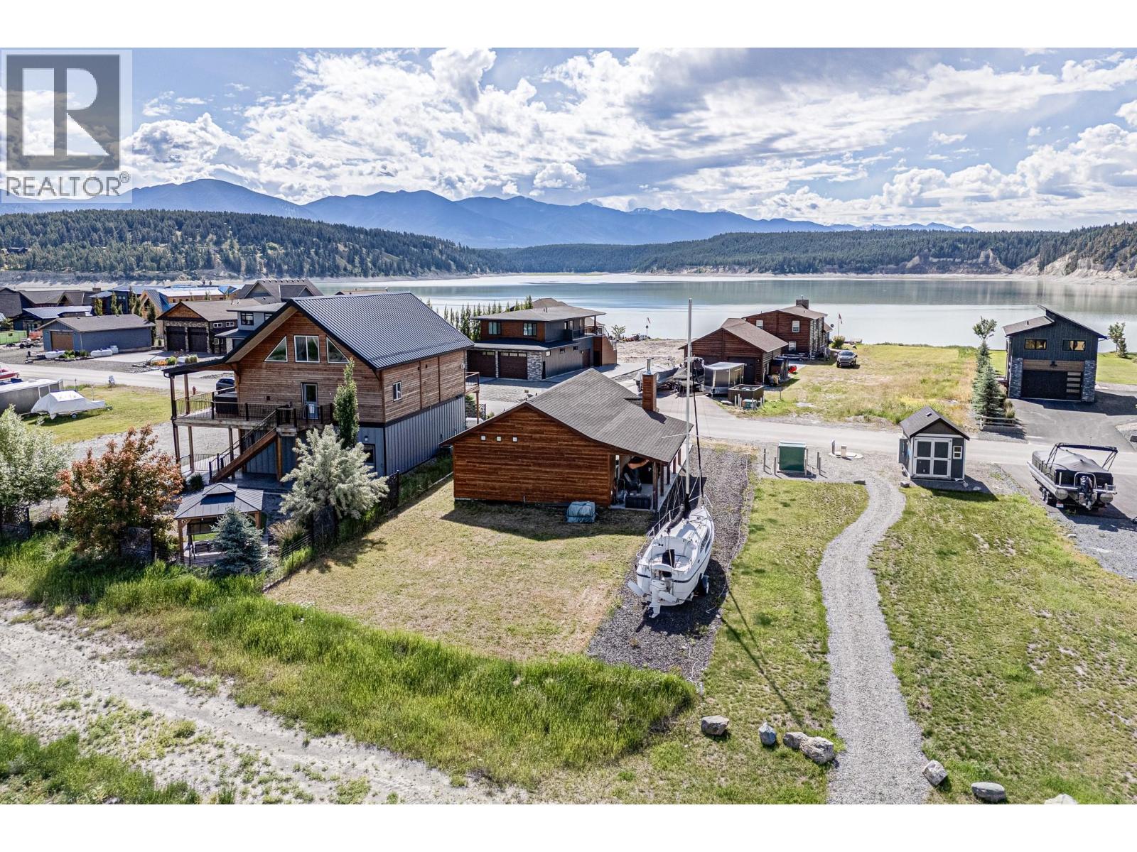 1695 Koocanusa Lake Drive, Lake Koocanusa, British Columbia  V0B 1T5 - Photo 6 - 10390910