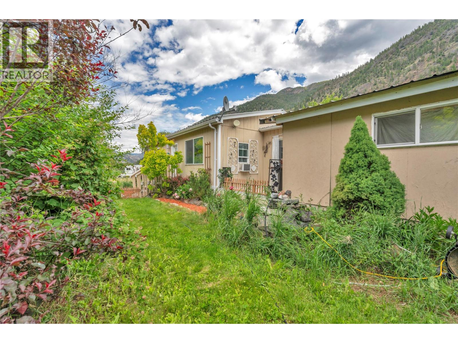 1530 Main Street N, Olalla, British Columbia  V0X 1N6 - Photo 27 - 10390962