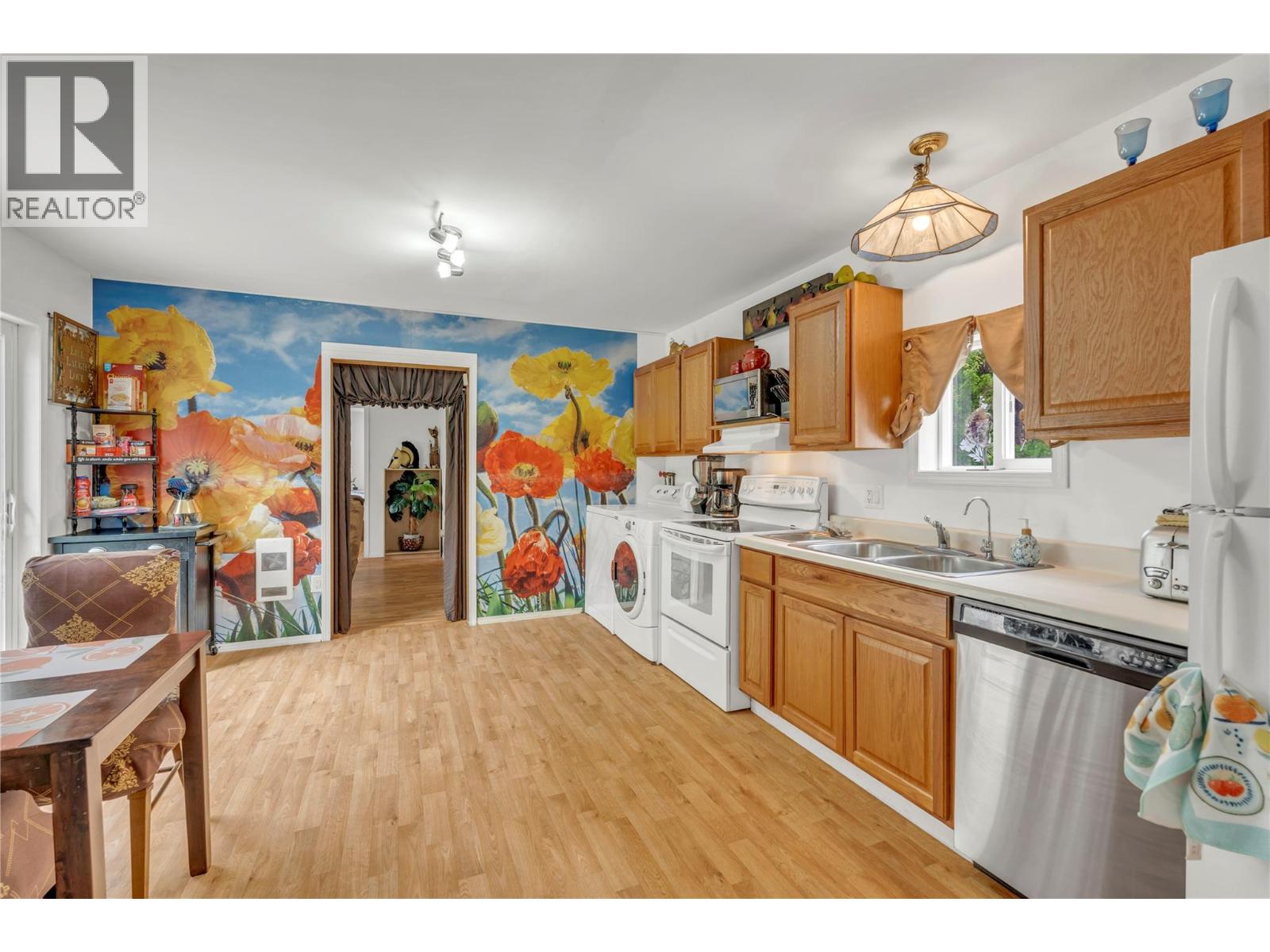1530 Main Street N, Olalla, British Columbia  V0X 1N6 - Photo 8 - 10390962