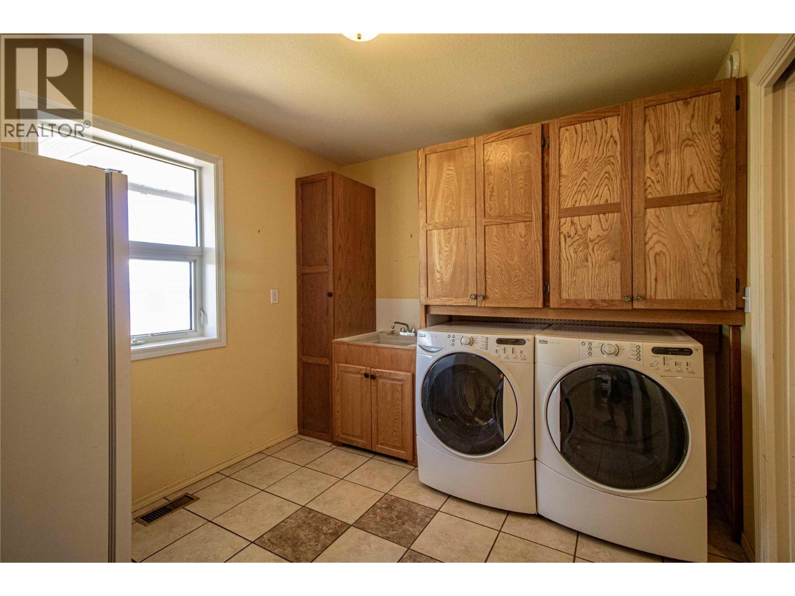 2263 Carmi Road, Penticton, British Columbia  V2A 8V5 - Photo 26 - 10391422