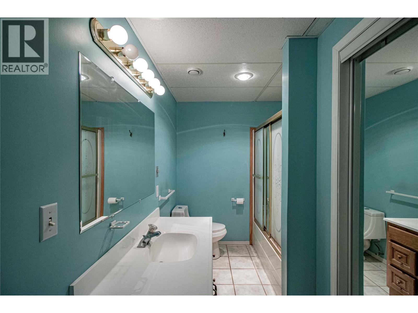 2263 Carmi Road, Penticton, British Columbia  V2A 8V5 - Photo 33 - 10391422