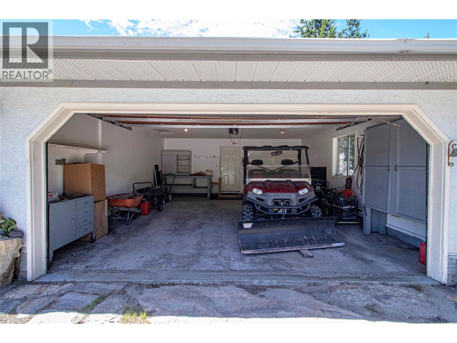 2263 Carmi Road, Penticton, British Columbia  V2A 8V5 - Photo 41 - 10391422