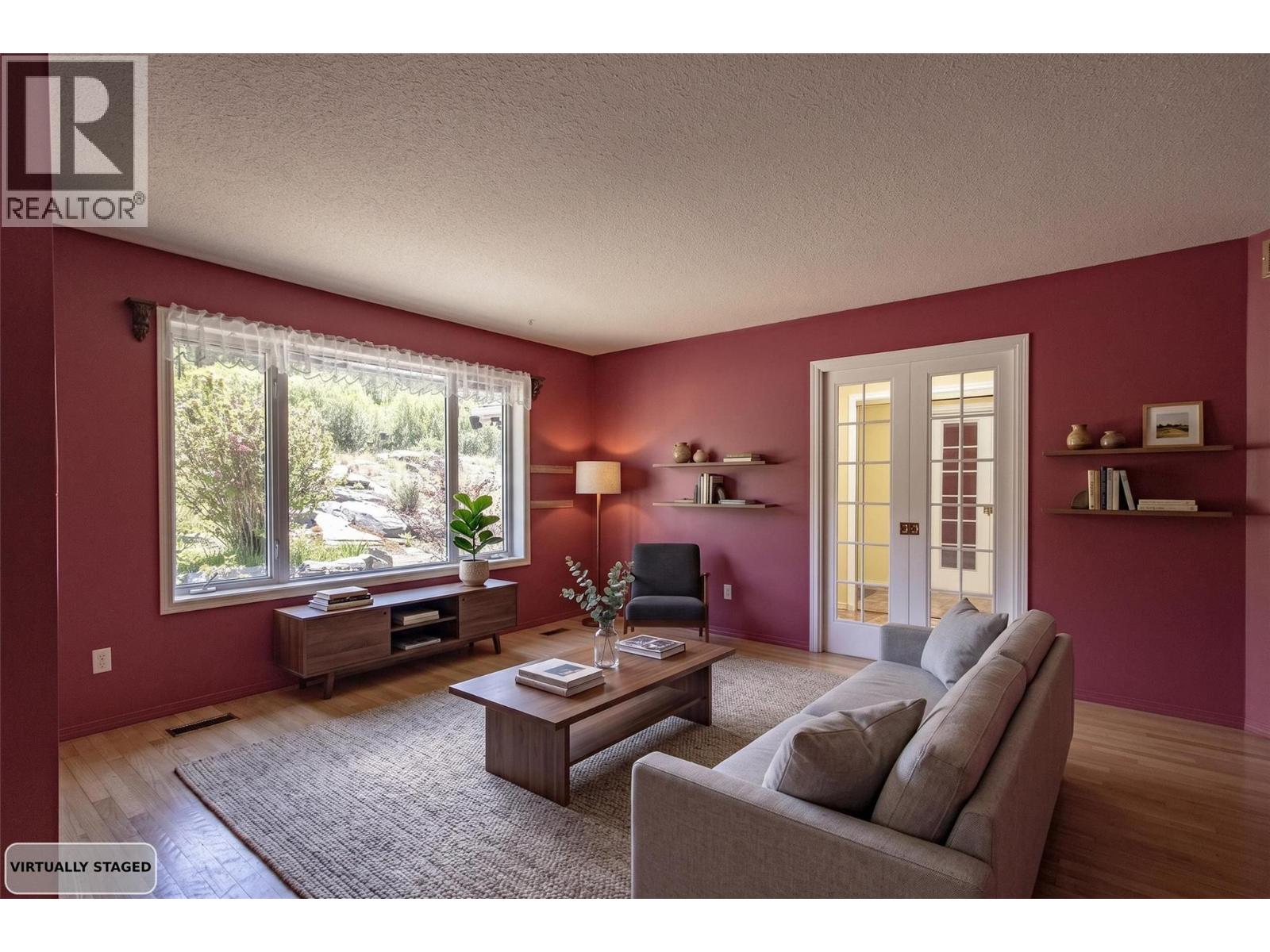 2263 Carmi Road, Penticton, British Columbia  V2A 8V5 - Photo 9 - 10391422
