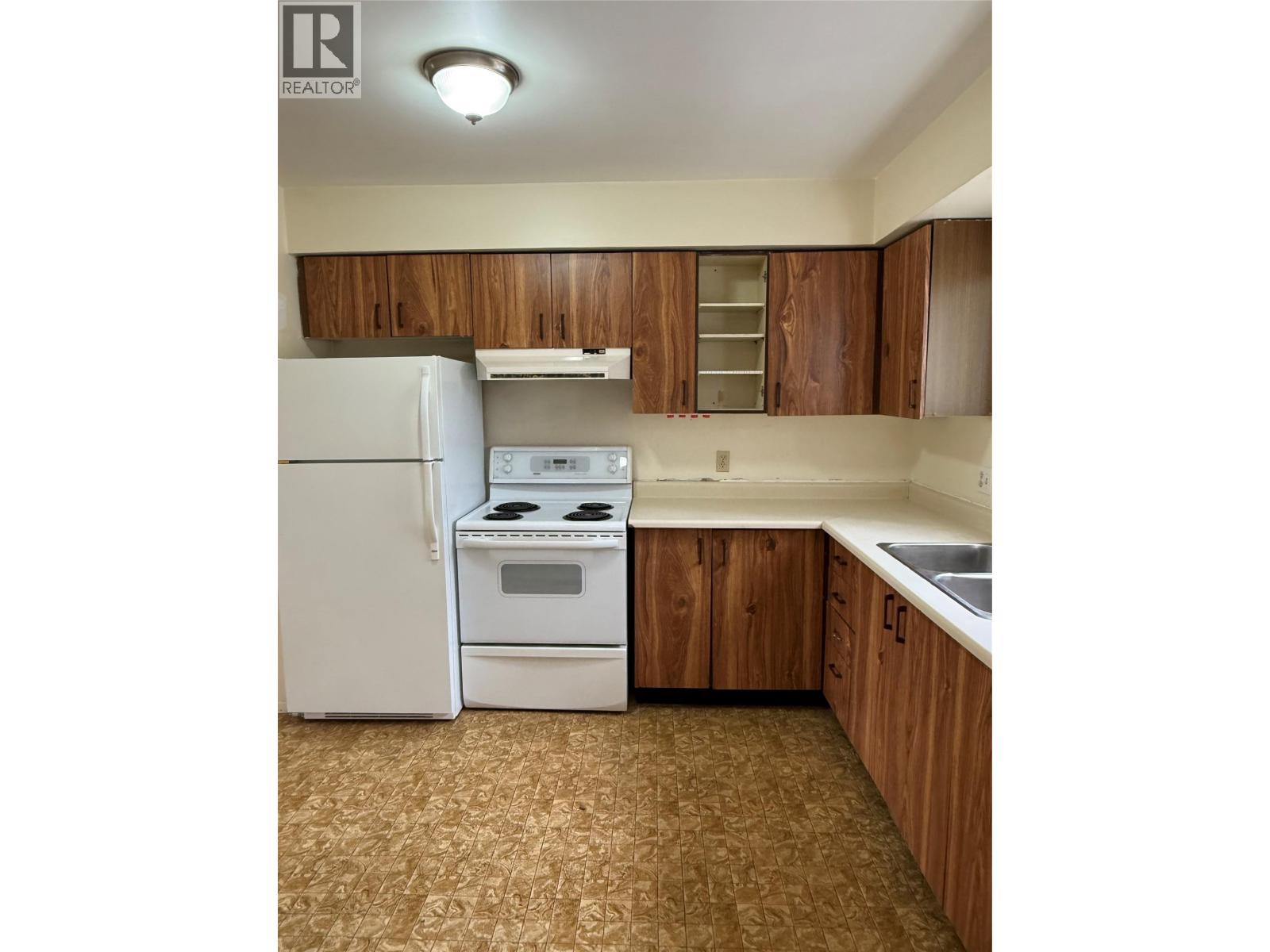 256 Spieker Avenue, Tumbler Ridge, British Columbia  V0C 2W0 - Photo 2 - 10391336