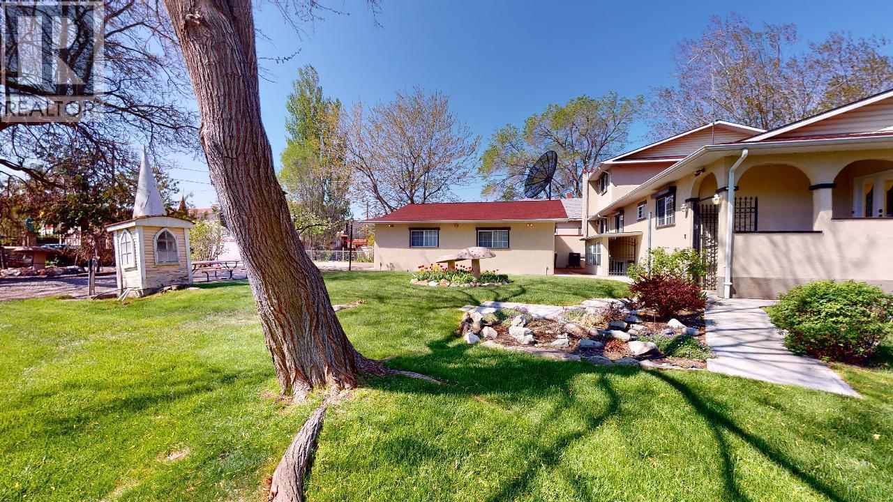 6906-6908 Ponderosa Drive, Osoyoos, British Columbia  V0H 1V3 - Photo 23 - 10391419