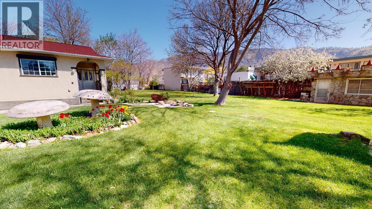 6906-6908 Ponderosa Drive, Osoyoos, British Columbia  V0H 1V3 - Photo 24 - 10391419