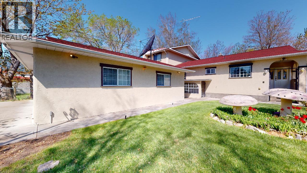 6906-6908 Ponderosa Drive, Osoyoos, British Columbia  V0H 1V3 - Photo 25 - 10391419