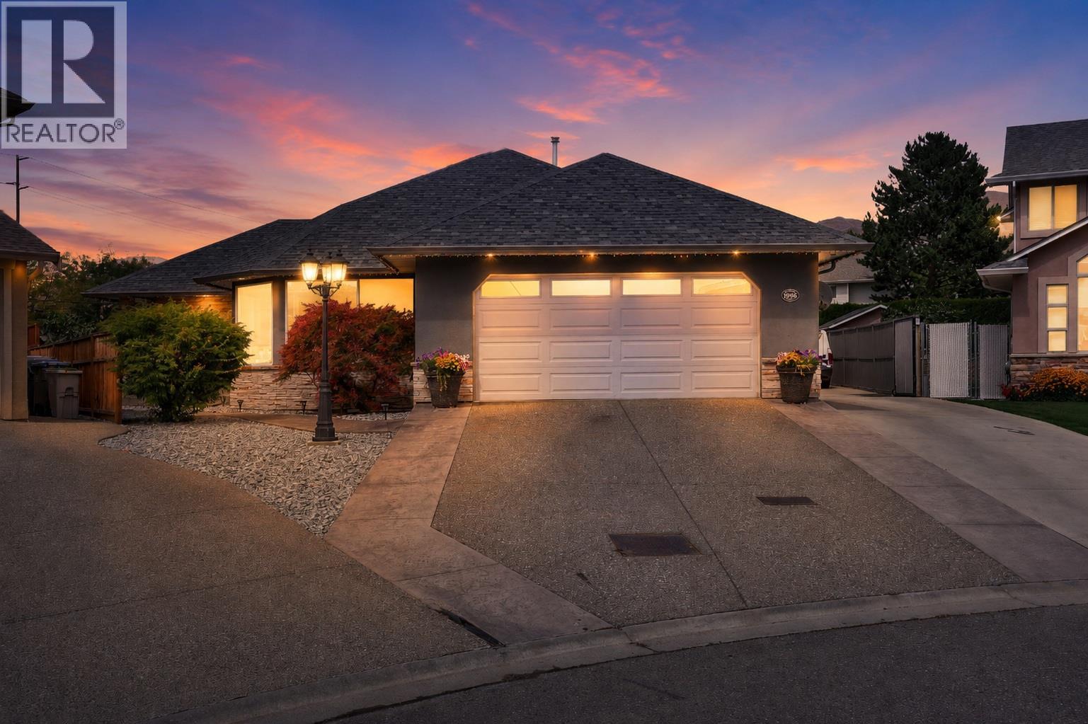 996 Arlington Court, Kamloops, British Columbia  V2B 8T4 - Photo 1 - 10391001