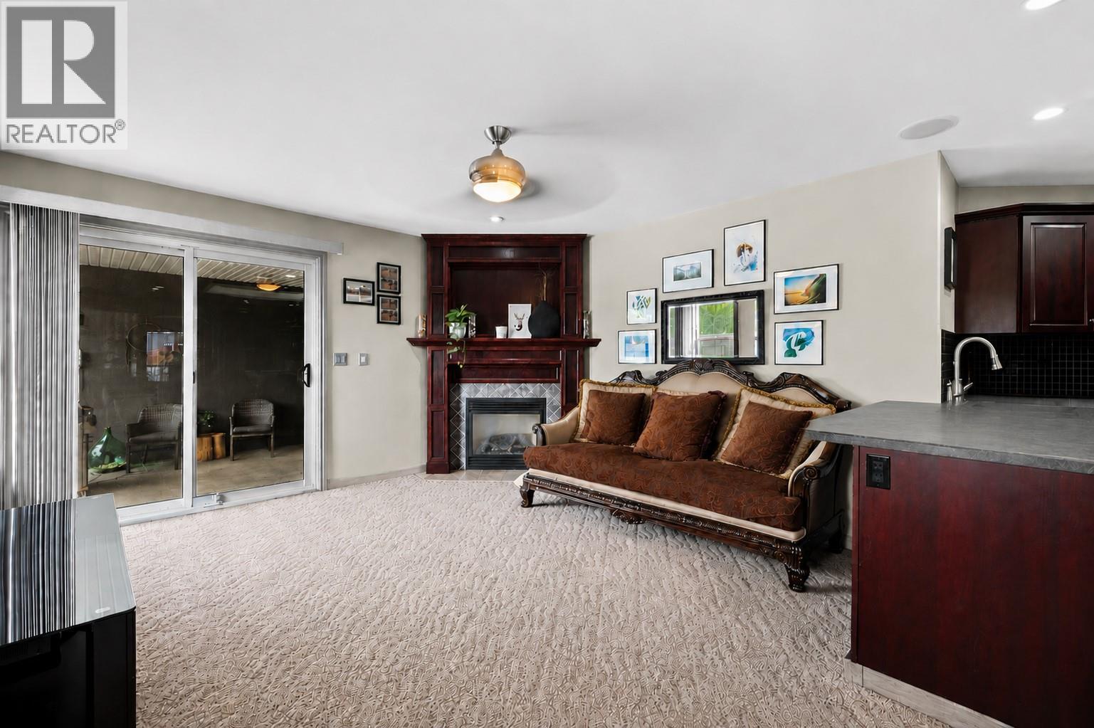 996 Arlington Court, Kamloops, British Columbia  V2B 8T4 - Photo 10 - 10391001