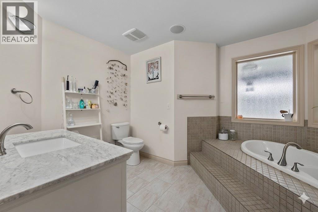 996 Arlington Court, Kamloops, British Columbia  V2B 8T4 - Photo 15 - 10391001