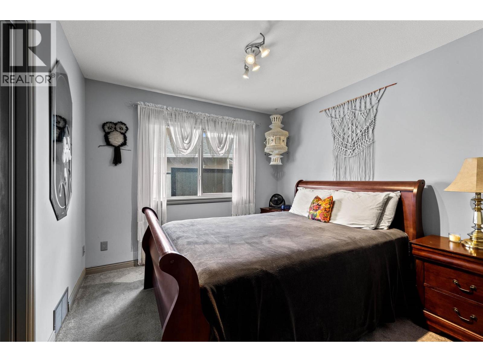 996 Arlington Court, Kamloops, British Columbia  V2B 8T4 - Photo 19 - 10391001
