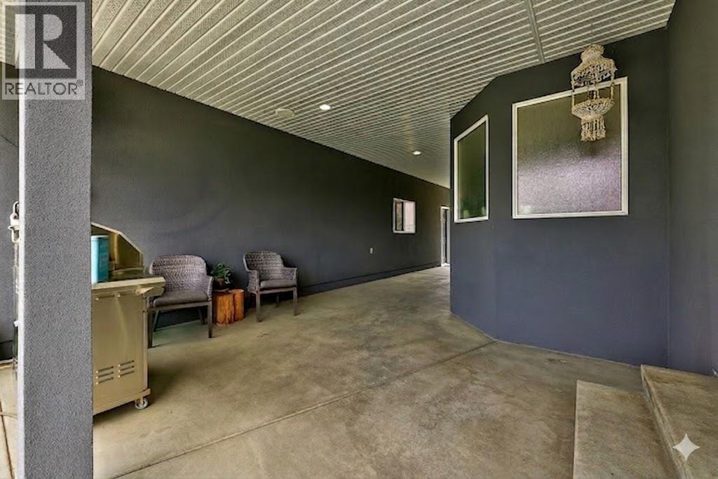 996 Arlington Court, Kamloops, British Columbia  V2B 8T4 - Photo 22 - 10391001