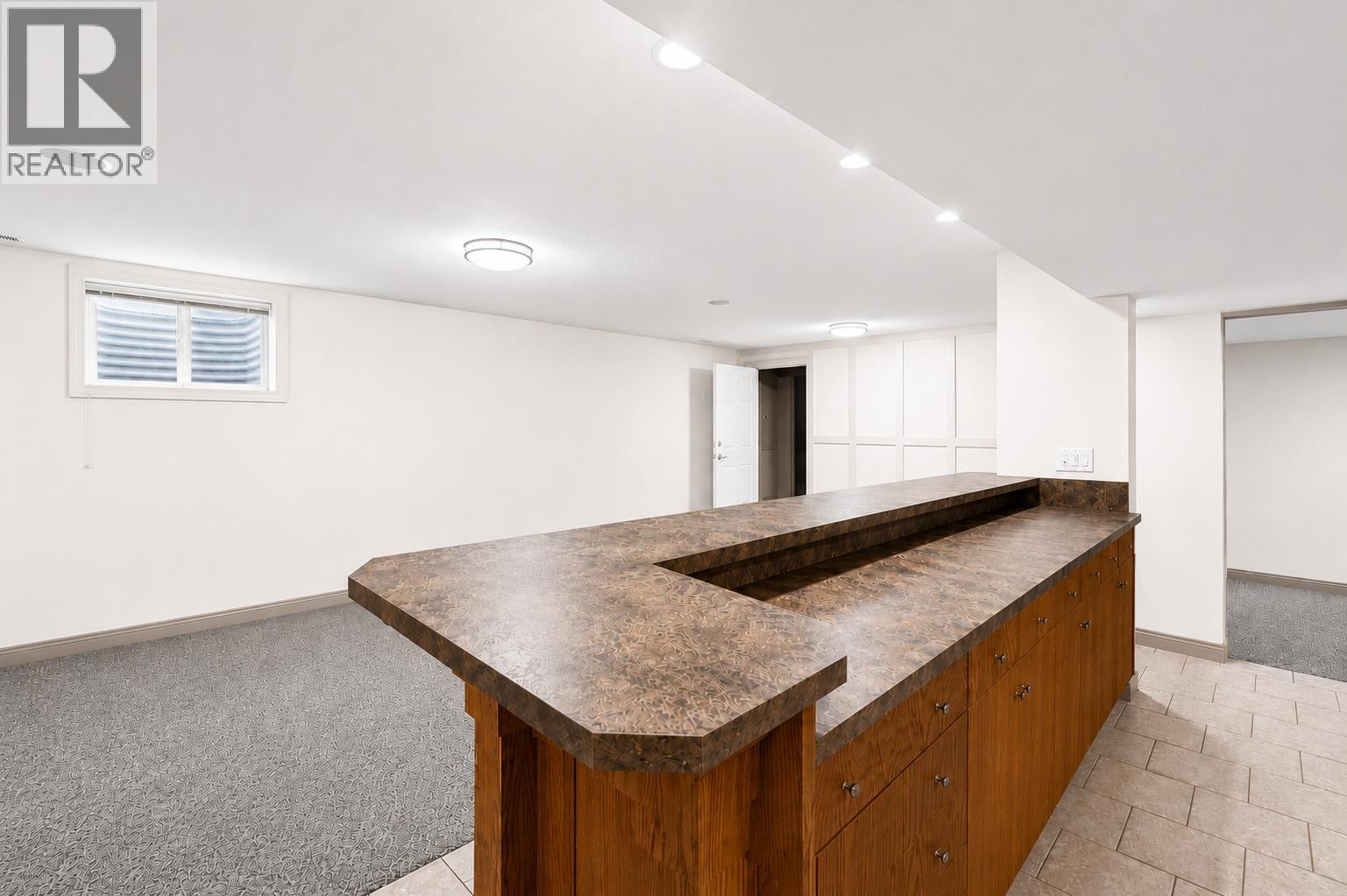 996 Arlington Court, Kamloops, British Columbia  V2B 8T4 - Photo 37 - 10391001