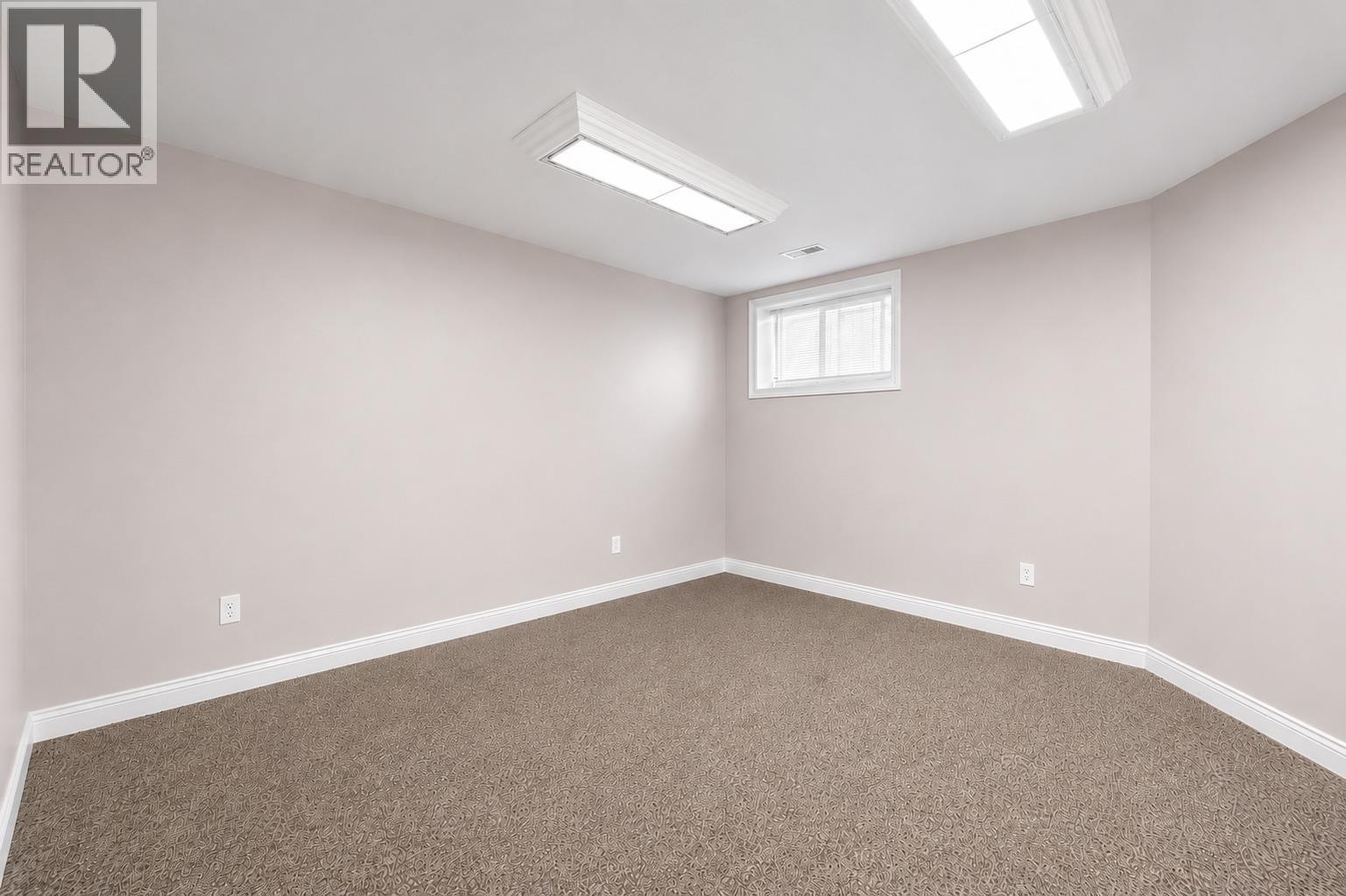 996 Arlington Court, Kamloops, British Columbia  V2B 8T4 - Photo 40 - 10391001