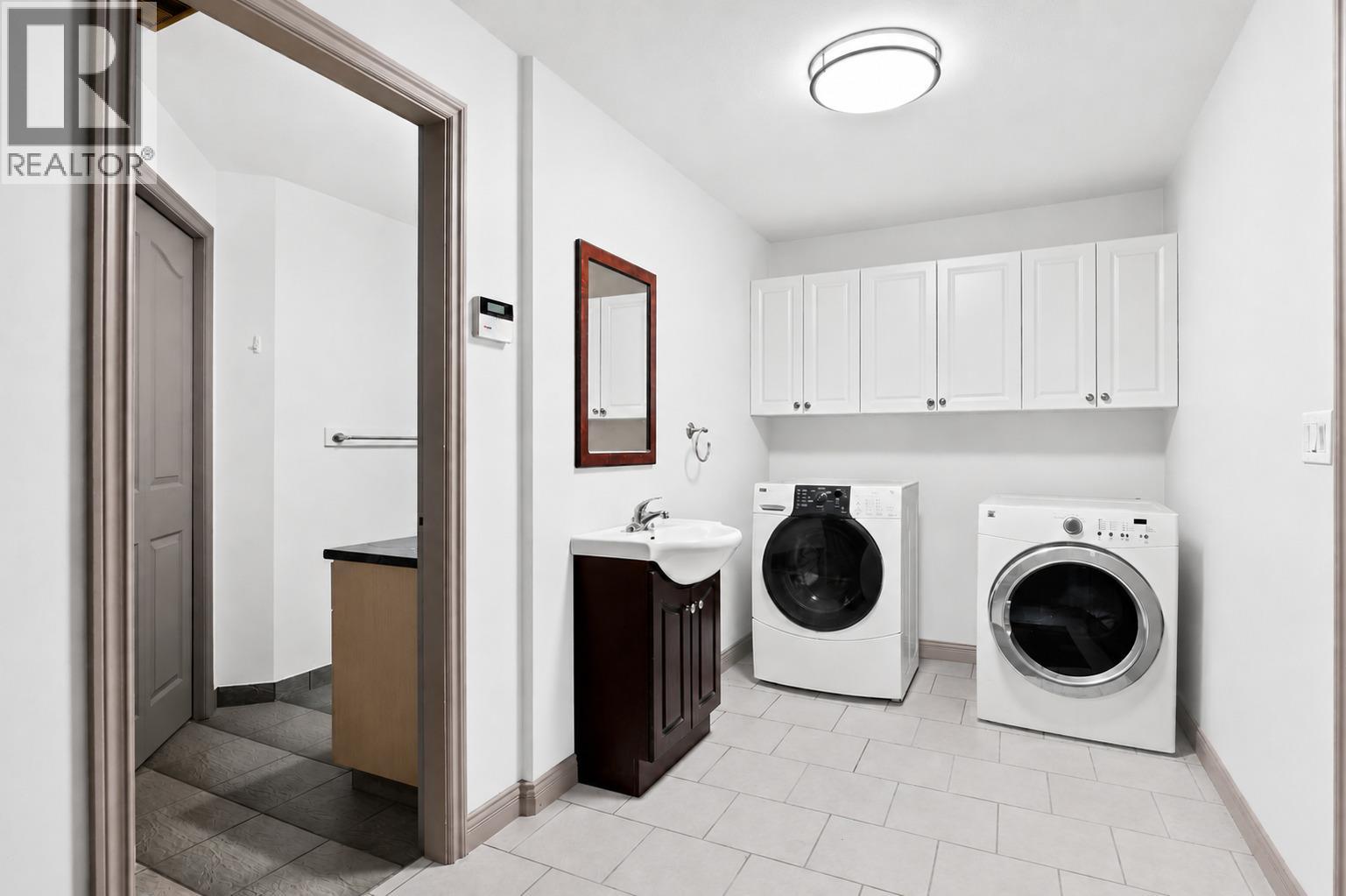 996 Arlington Court, Kamloops, British Columbia  V2B 8T4 - Photo 42 - 10391001
