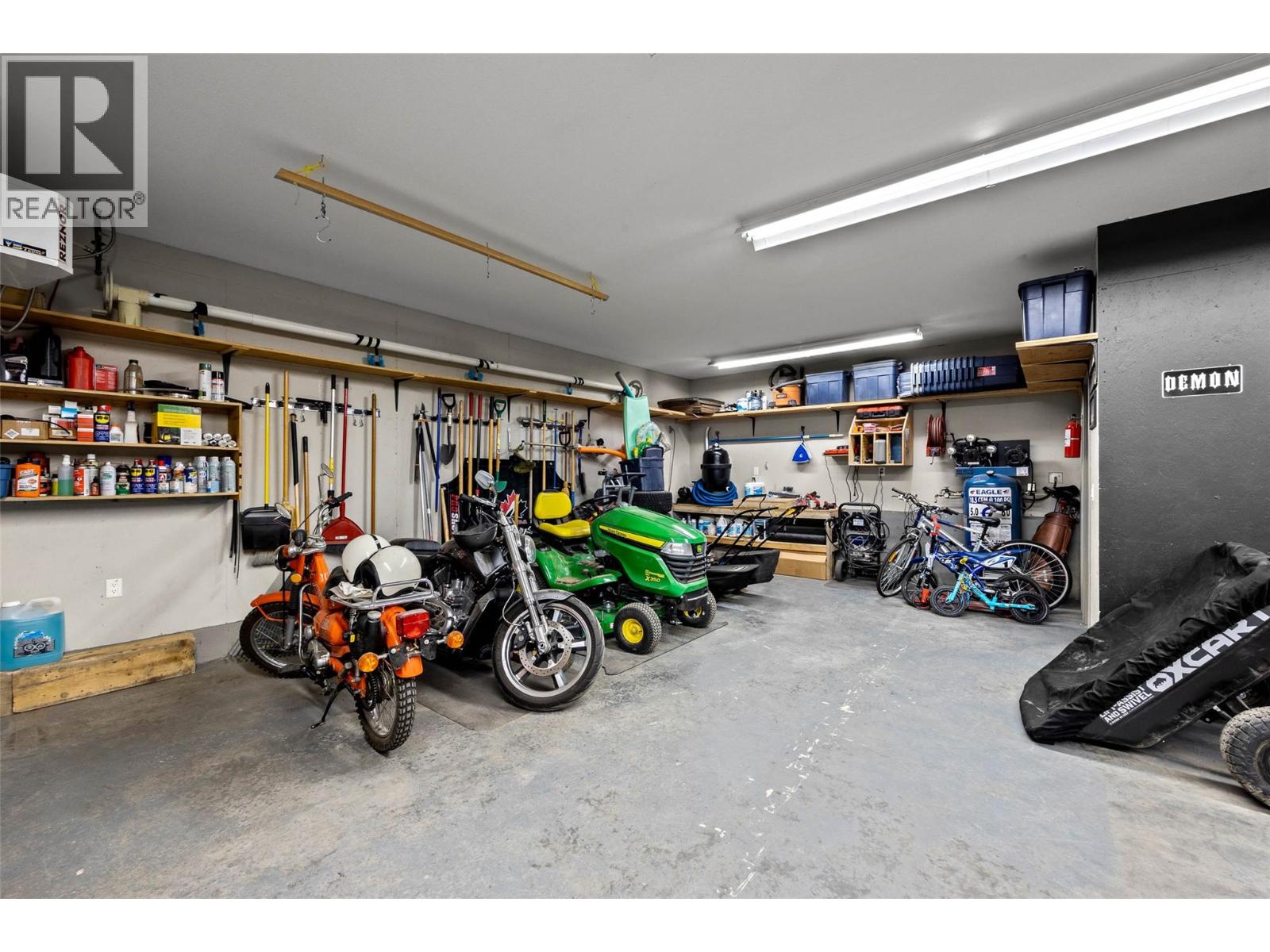 996 Arlington Court, Kamloops, British Columbia  V2B 8T4 - Photo 45 - 10391001
