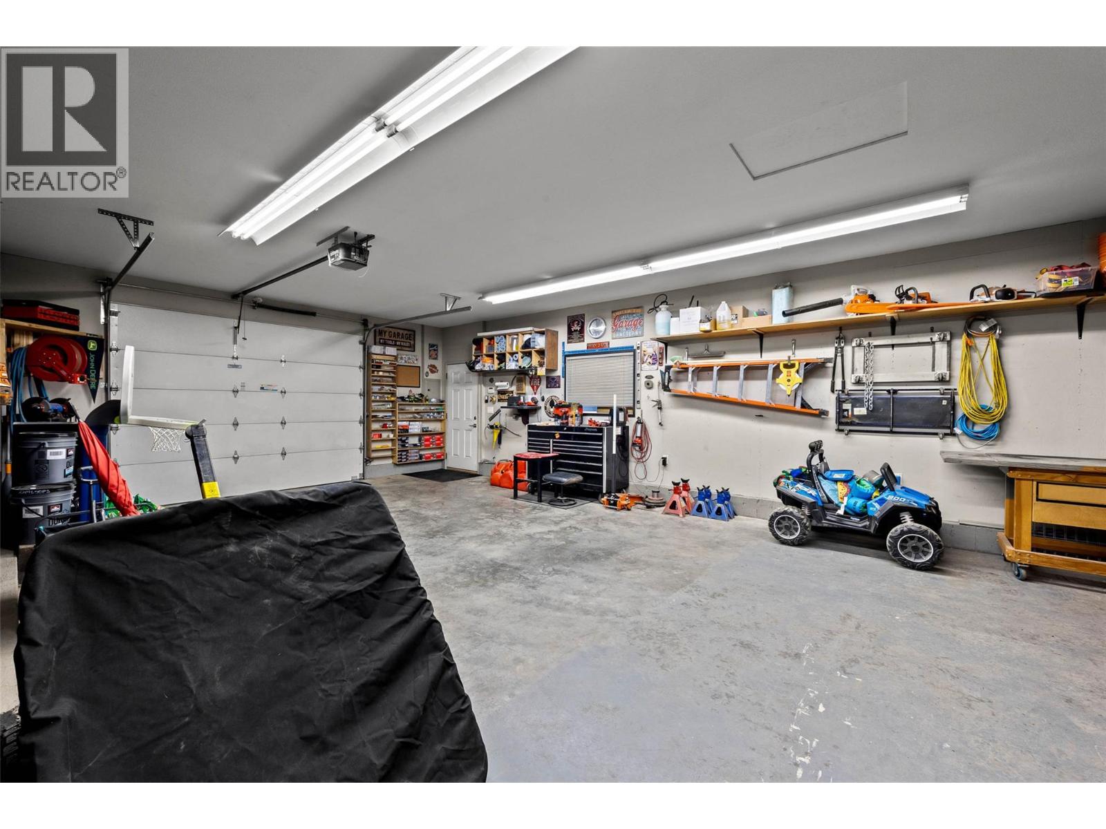 996 Arlington Court, Kamloops, British Columbia  V2B 8T4 - Photo 46 - 10391001