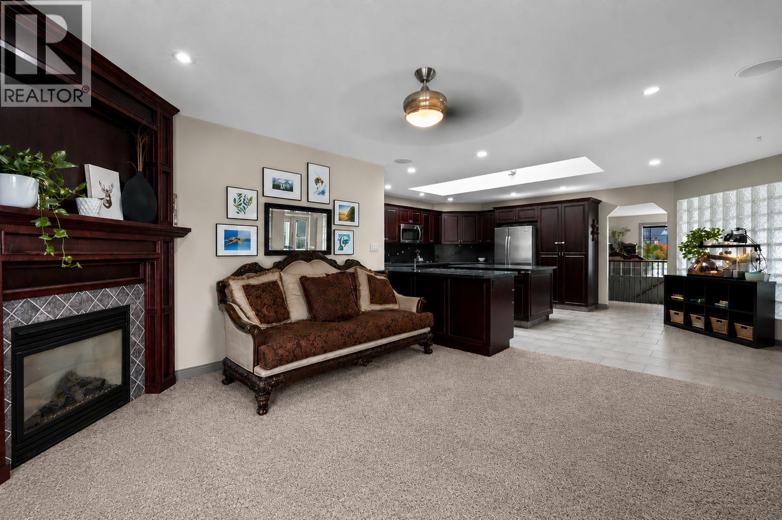 996 Arlington Court, Kamloops, British Columbia  V2B 8T4 - Photo 9 - 10391001