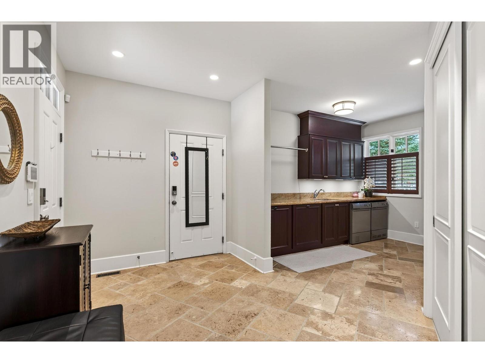 3080 Kicking Horse Drive, Kamloops, British Columbia  V2E 2T6 - Photo 20 - 10391362