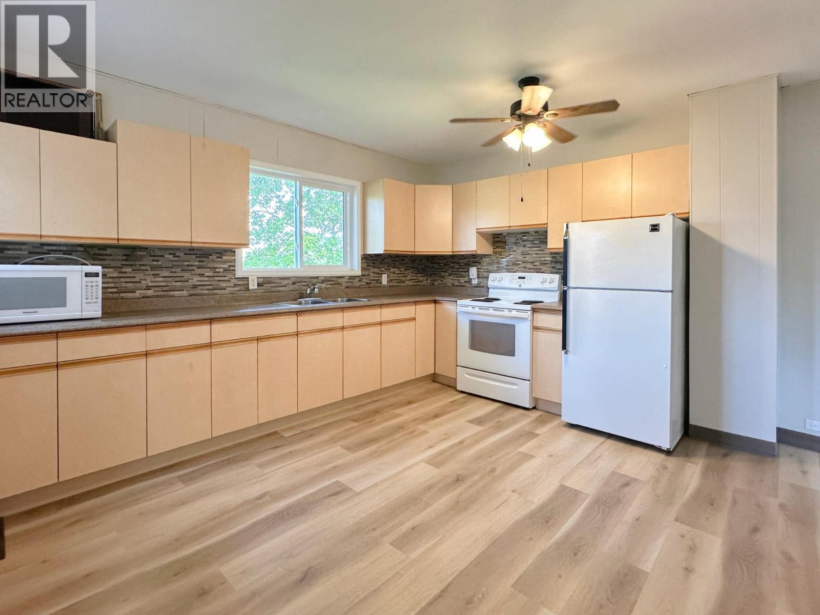 6910 Ponderosa Drive, Osoyoos, British Columbia  V0H 1V3 - Photo 20 - 10391423