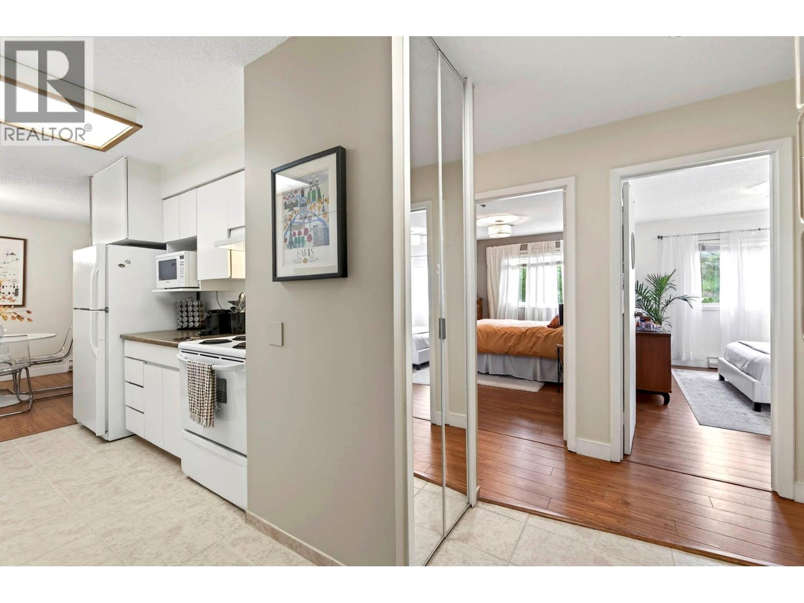1085 12th Avenue Unit# 212, Kamloops, British Columbia  V2C 6A2 - Photo 3 - 10391403