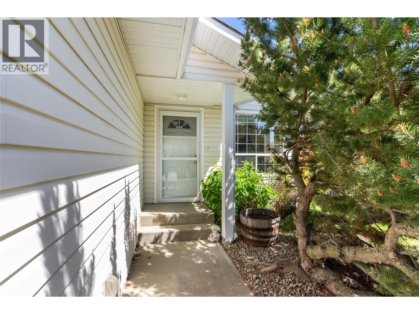 1951 Lodgepole Drive Unit# 33, Kamloops, British Columbia  V1S 1Y1 - Photo 3 - 10391031