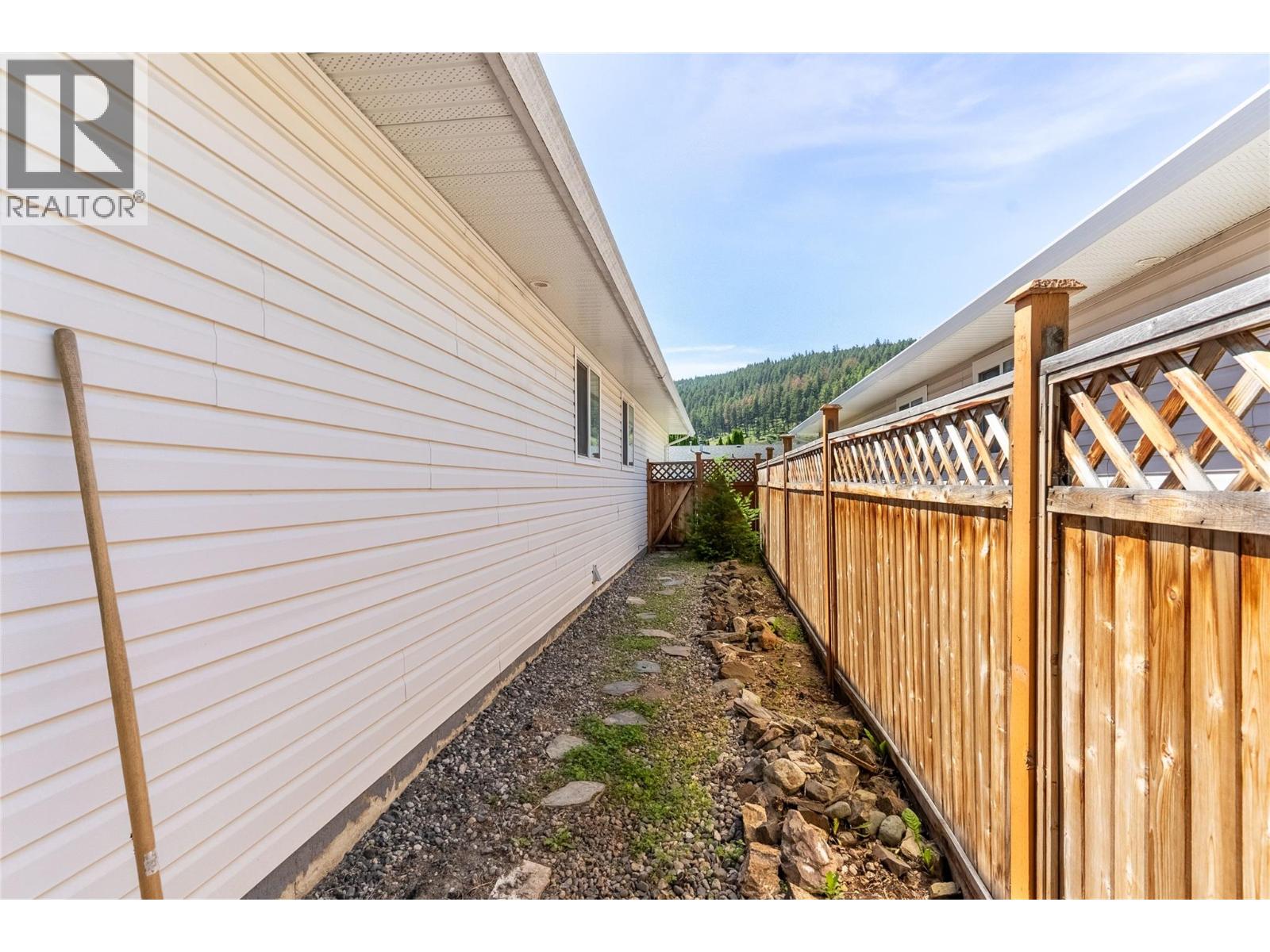 1951 Lodgepole Drive Unit# 33, Kamloops, British Columbia  V1S 1Y1 - Photo 31 - 10391031