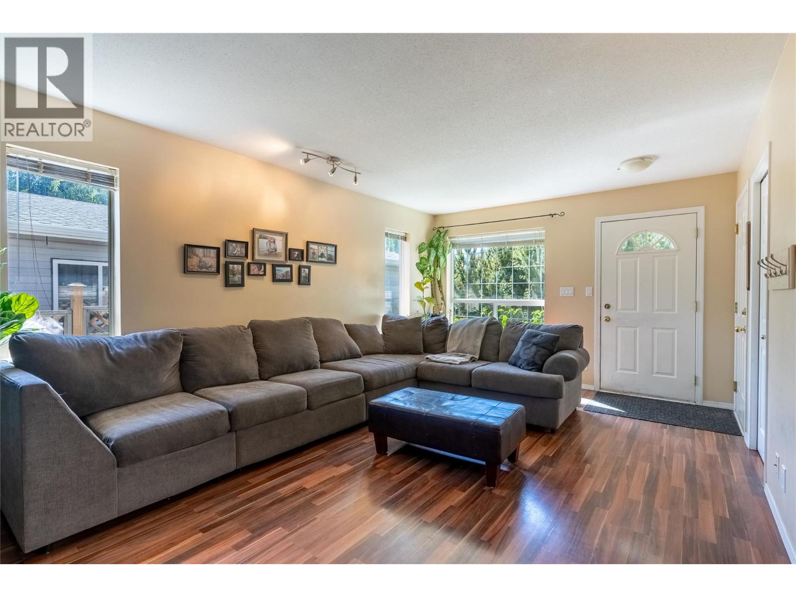 1951 Lodgepole Drive Unit# 33, Kamloops, British Columbia  V1S 1Y1 - Photo 5 - 10391031