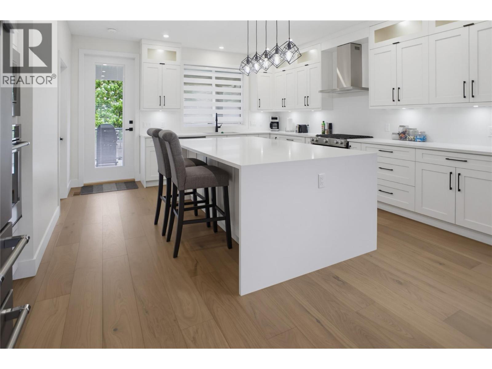 2967 Gilbert Road, Kamloops, British Columbia  V2B 7A9 - Photo 5 - 10391212