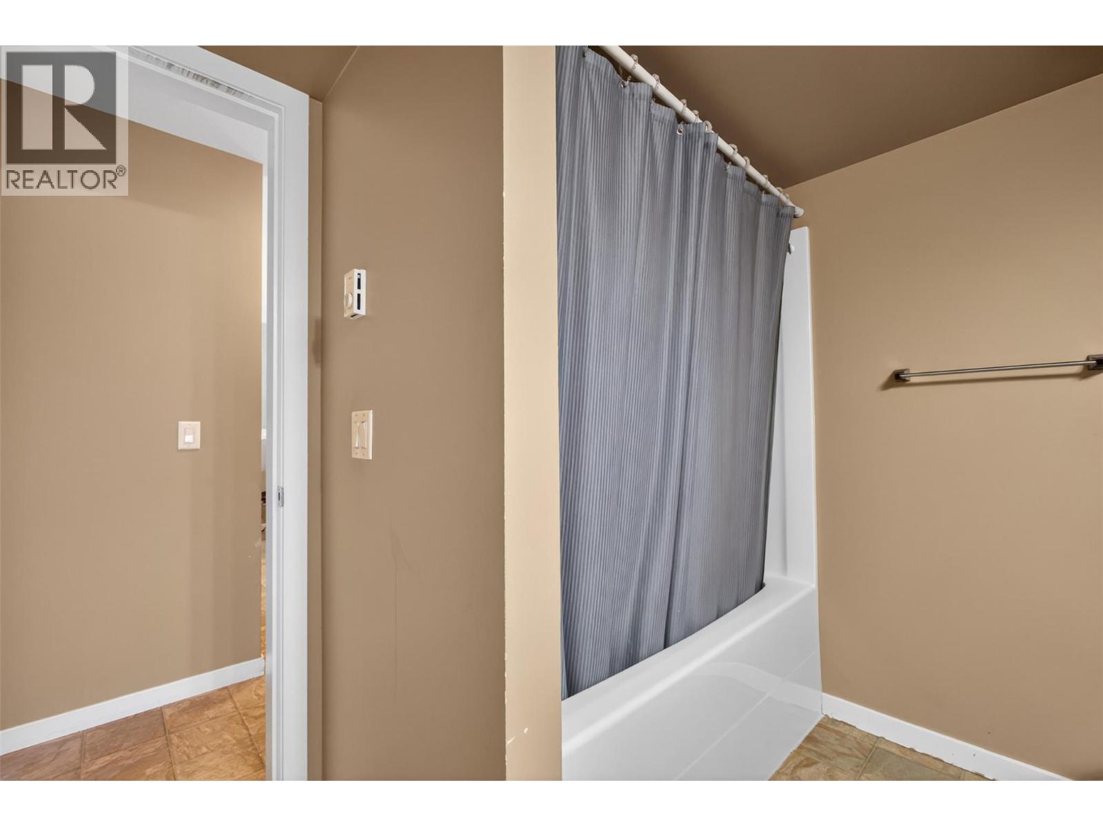 135 Ziprick Road Unit# 204, Kelowna, British Columbia  V1X 8B2 - Photo 9 - 10391430