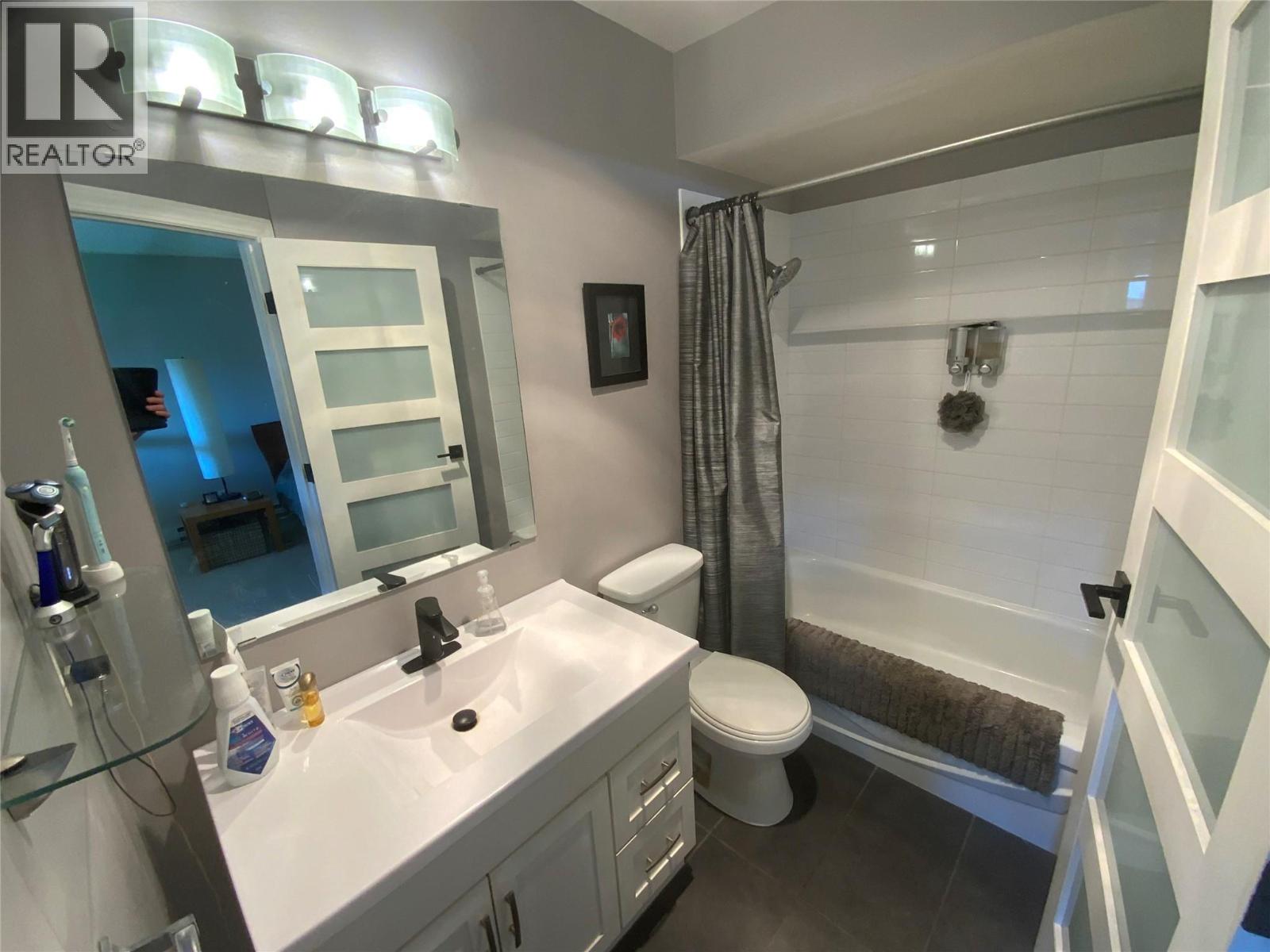 3140 Wilson Street Unit# 216, Penticton, British Columbia  V2A 7K4 - Photo 9 - 10391495