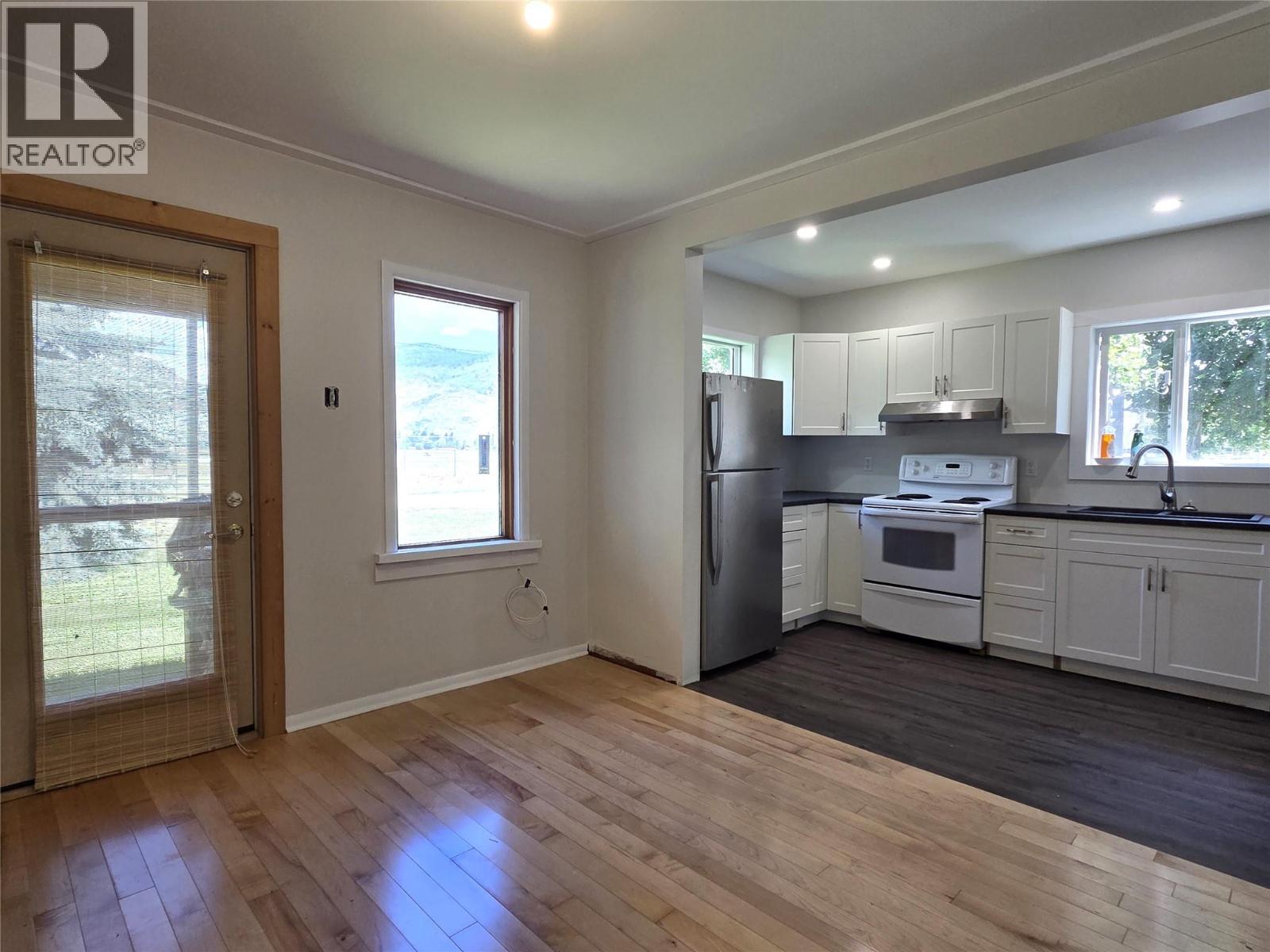 780 Cameron Avenue, Grand Forks, British Columbia  V0H 1H4 - Photo 15 - 10391459
