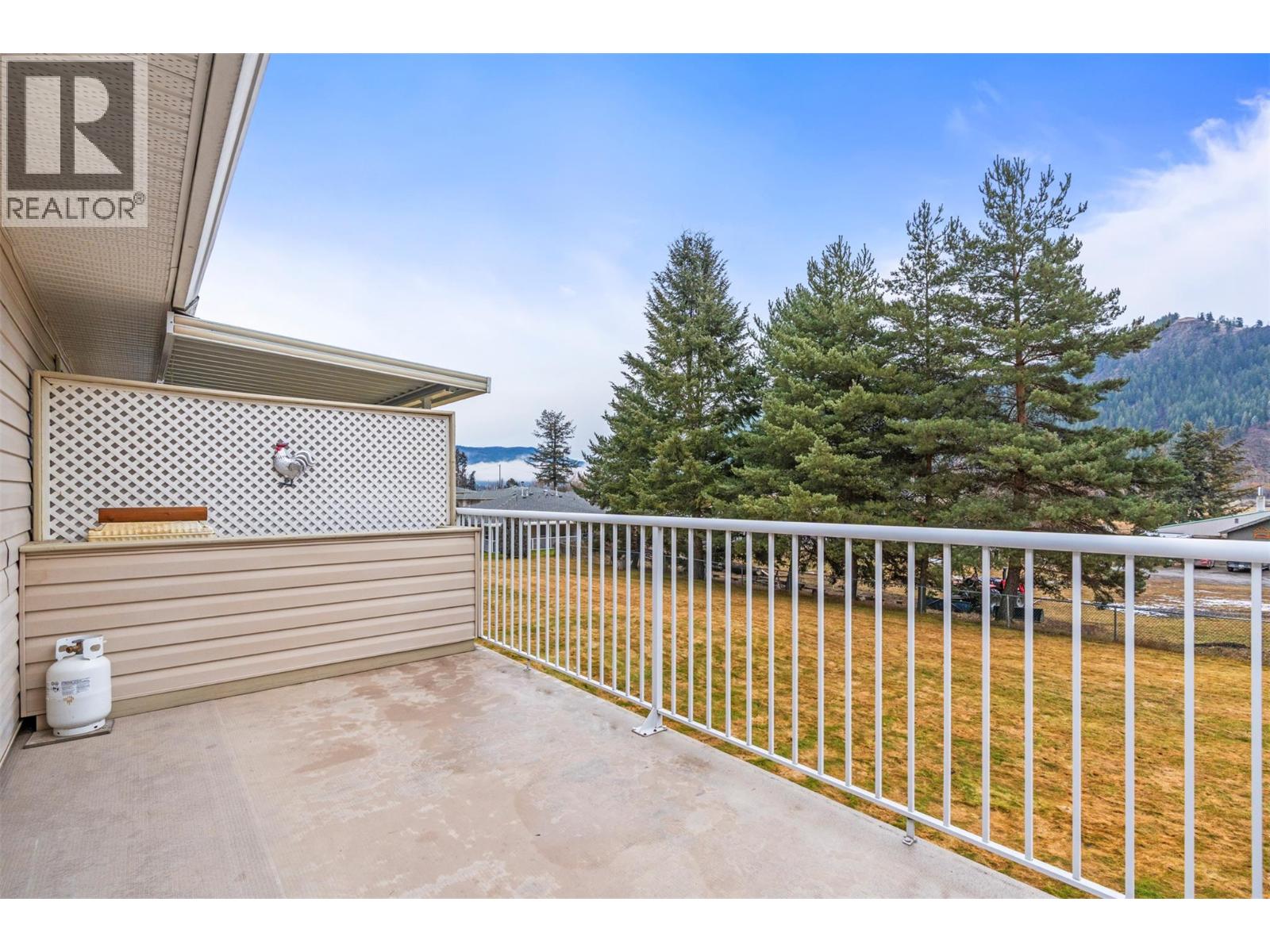 2675 Pine Avenue Unit# 55, Lumby, British Columbia  V0E 2G5 - Photo 53 - 10391420