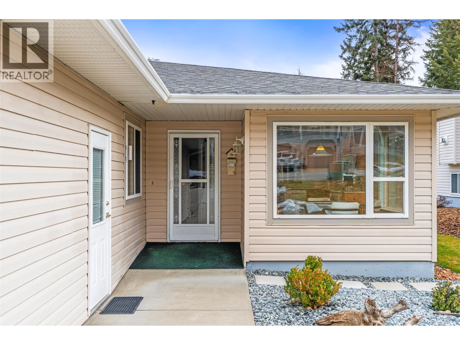 2675 Pine Avenue Unit# 55, Lumby, British Columbia  V0E 2G5 - Photo 59 - 10391420